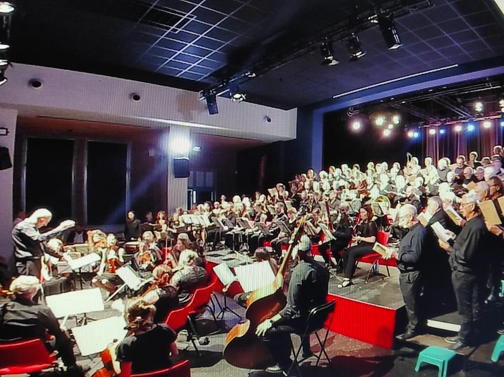 Vue d’ensemble du concert anniversaire d’Éclats de Voix à Brignoles